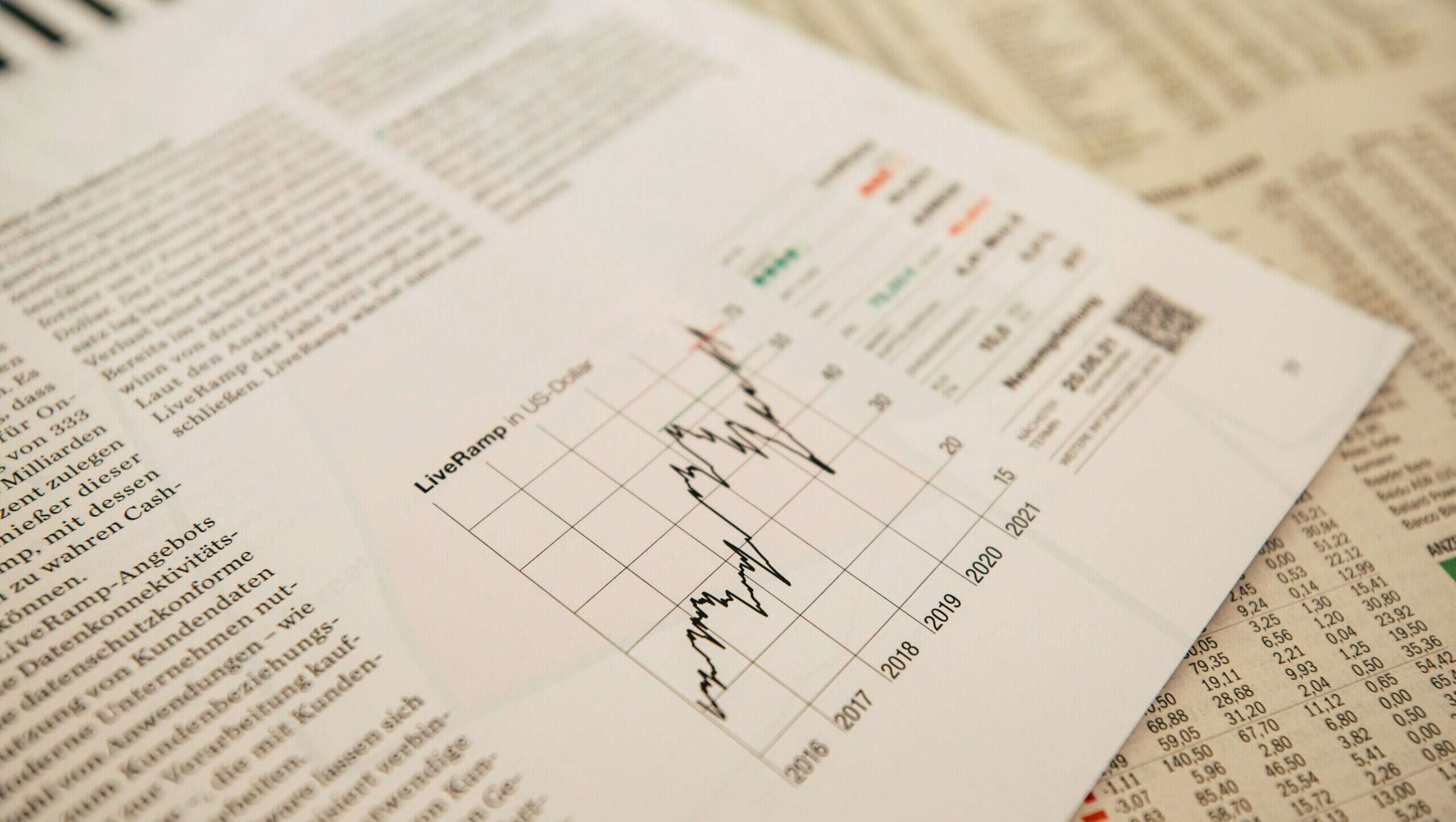 Investire in un'epoca stracolma di dati e informazioni