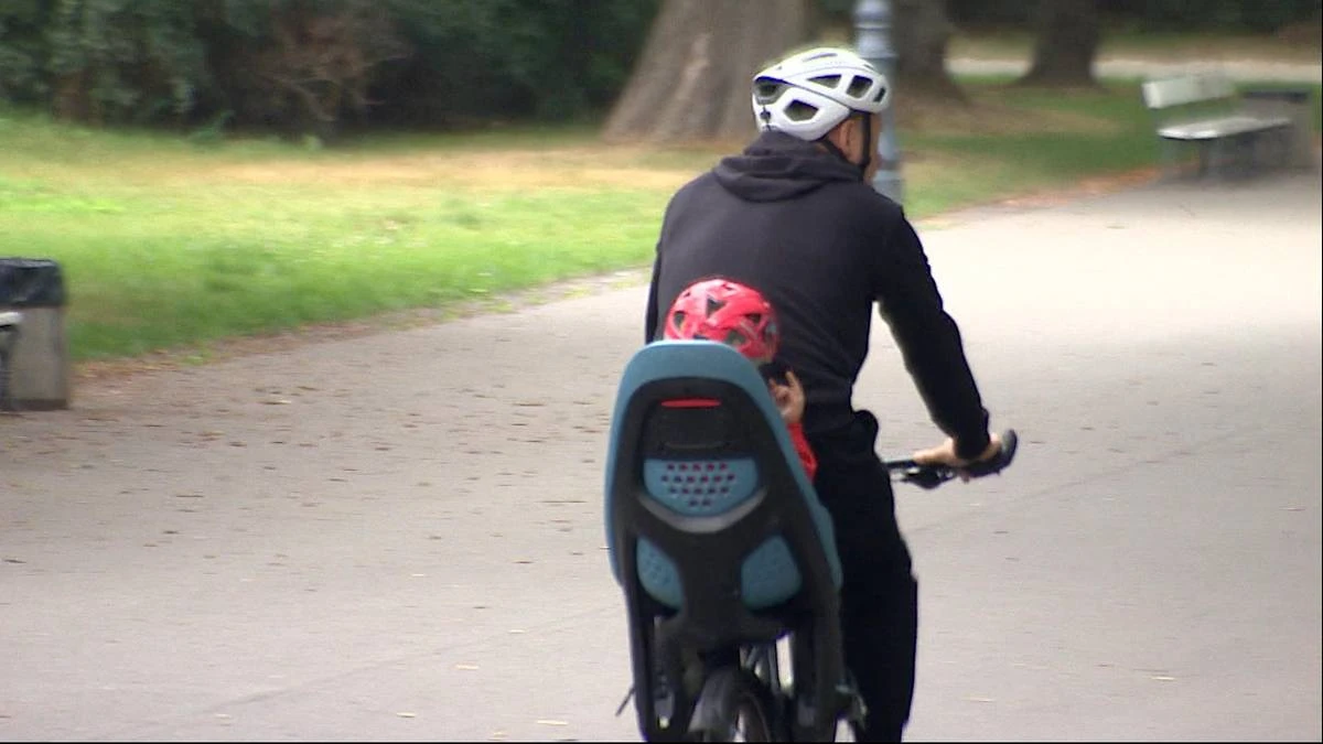 Dzieci w kaskach, ale nie zawsze. Głośno o projekcie ministerstwa