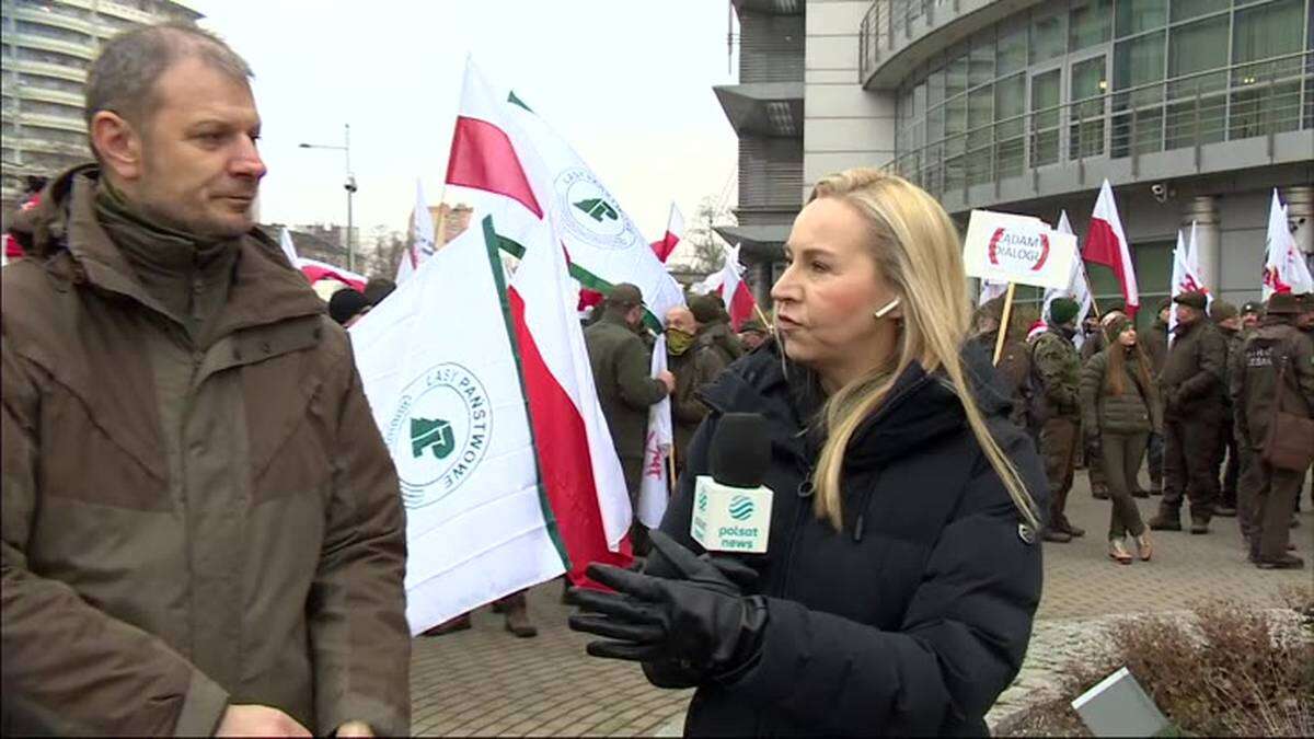 Leśnicy protestują w Warszawie. W tle kondycja Lasów Państwowych