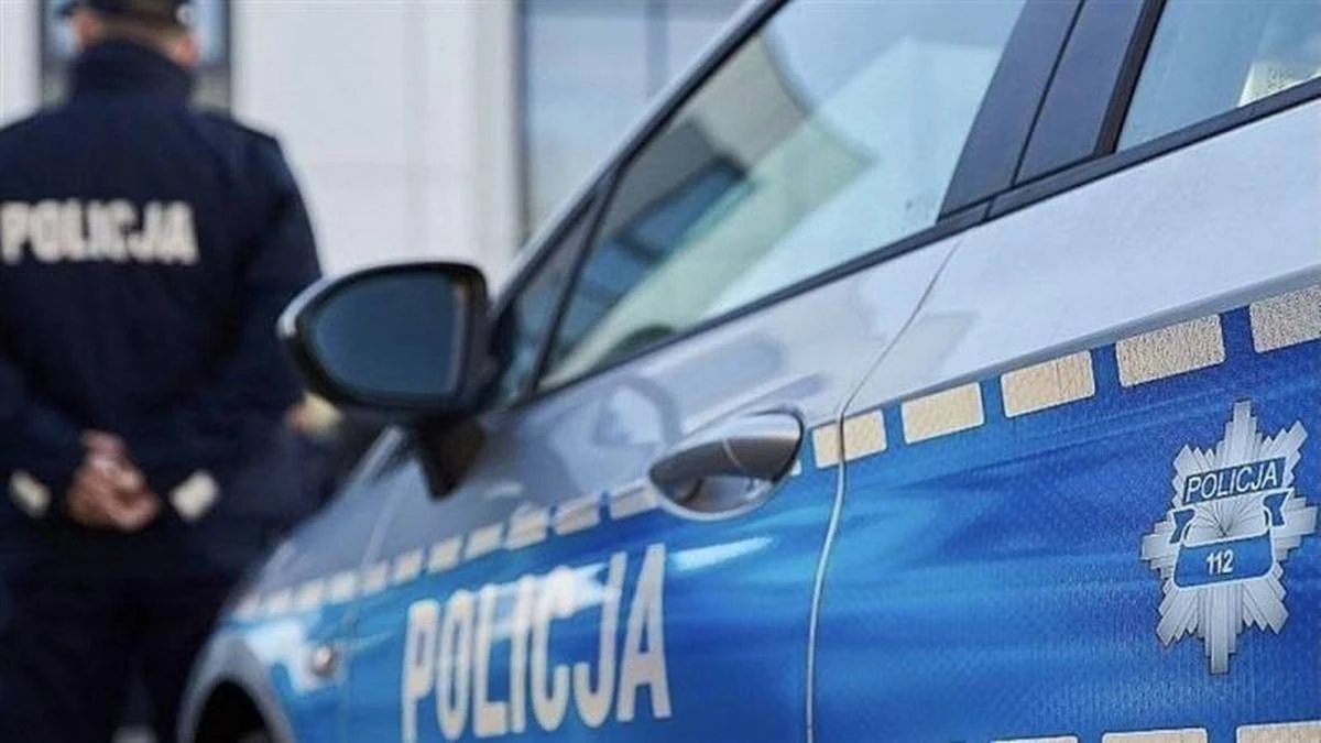 Wjechał w grupę dzieci i uciekł. Policja zatrzymała kierowcę