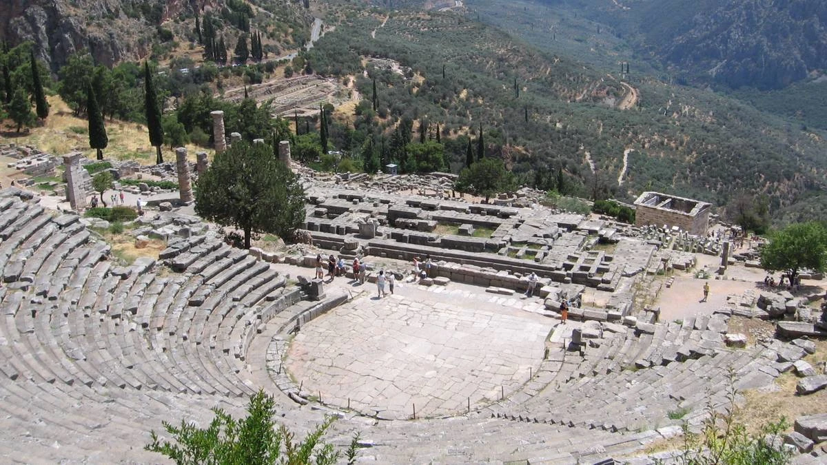 Szukali przygód w ruinach świątyni. Polacy zatrzymani w Grecji
