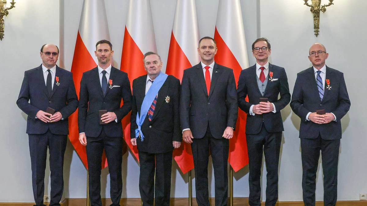 Prezydent wręczył najwyższe odznaczenia. 