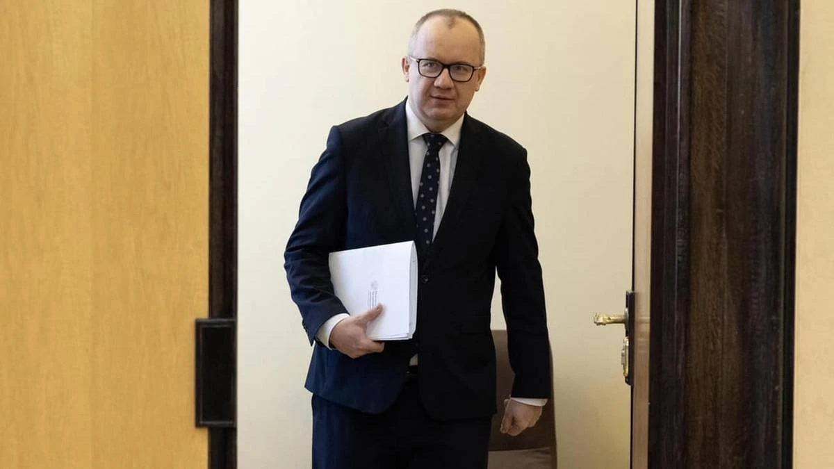 Sienkiewicz skrytykował Bodnara. Były minister odpowiada