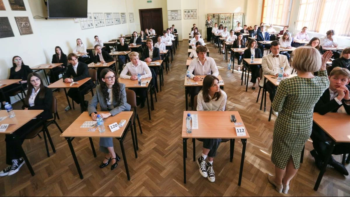 Ostatnia z serii obowiązkowych matur. Rozpoczął się egzamin