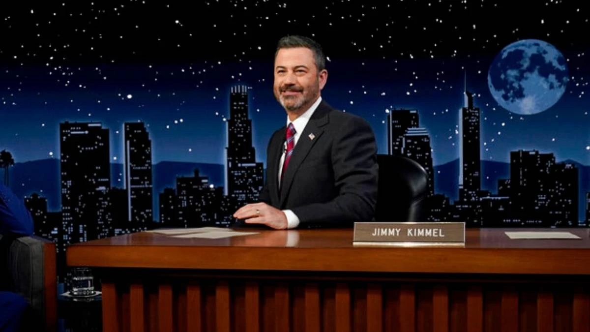 Popularne talk show zdjęte z anteny. W tle słowa o Charliem Kirku