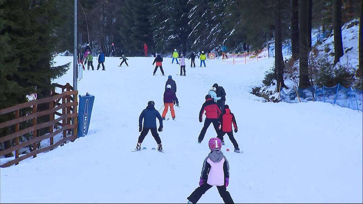 Ferie zimowe. Pierwsi uczniowie zaczęli odpoczynek