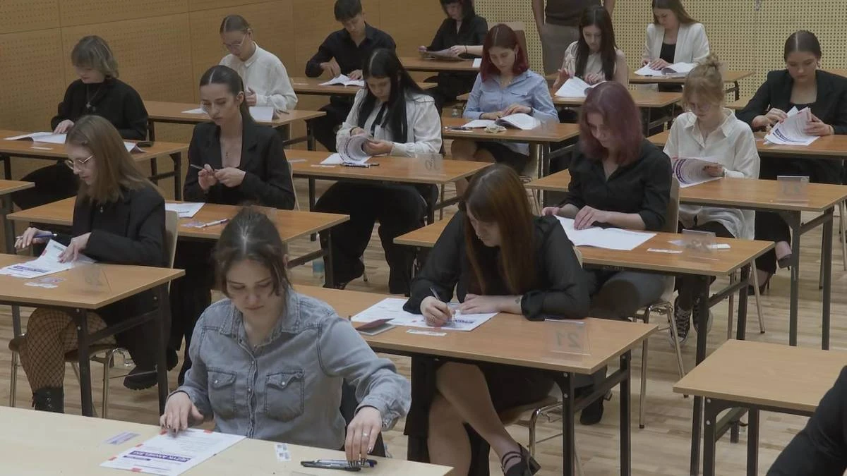 Zdjęcia matur w internecie. CKE zawiadamia prokuraturę