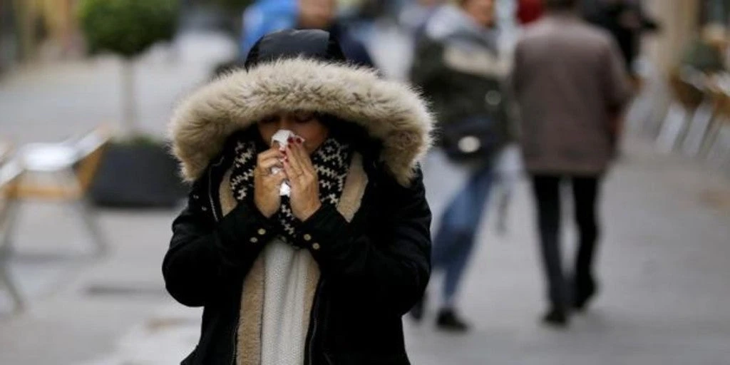 Los cardiólogos avisan de que la gripe multiplica por nueve el riesgo de sufrir un infarto 