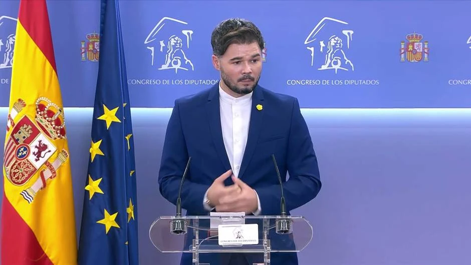 Rufián dice que Abascal está 