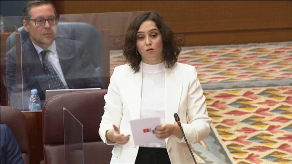 Ayuso acusa a Sánchez de cerrar Madrid 
