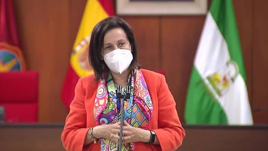Robles destaca que la base logística del Ejército de Tierra será 