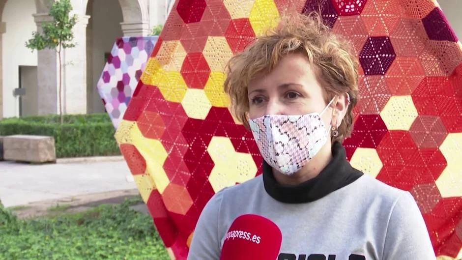 La instalación 'Hilando Vidas' llega para reivindicar el papel de la mujer rural