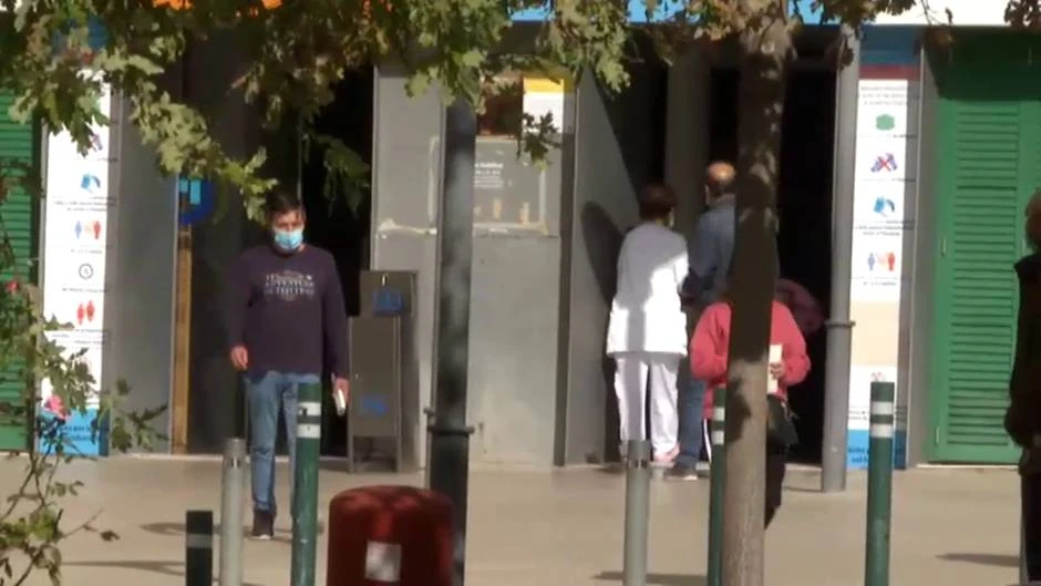 Las UCI de seis comunidades, en situación crítica