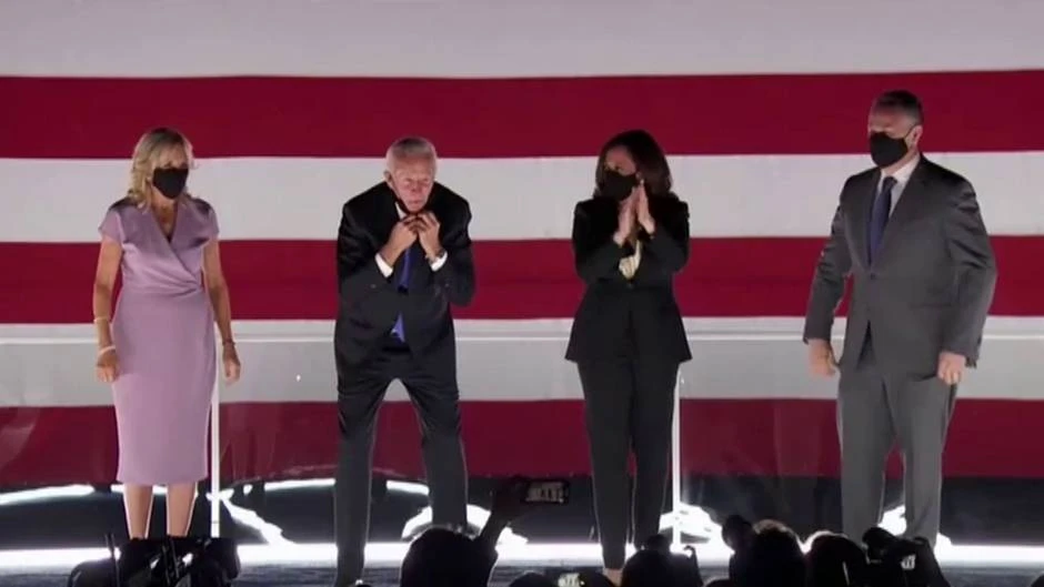 Kamala Harris y Mike Pence, separados por un cristal durante el debate