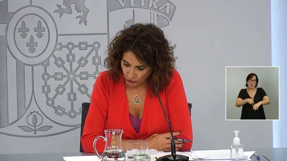 Gobierno acusa a Casado de 