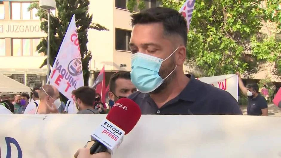 Trabajadores de Metro se concentran para exigir justicia para víctimas del amianto