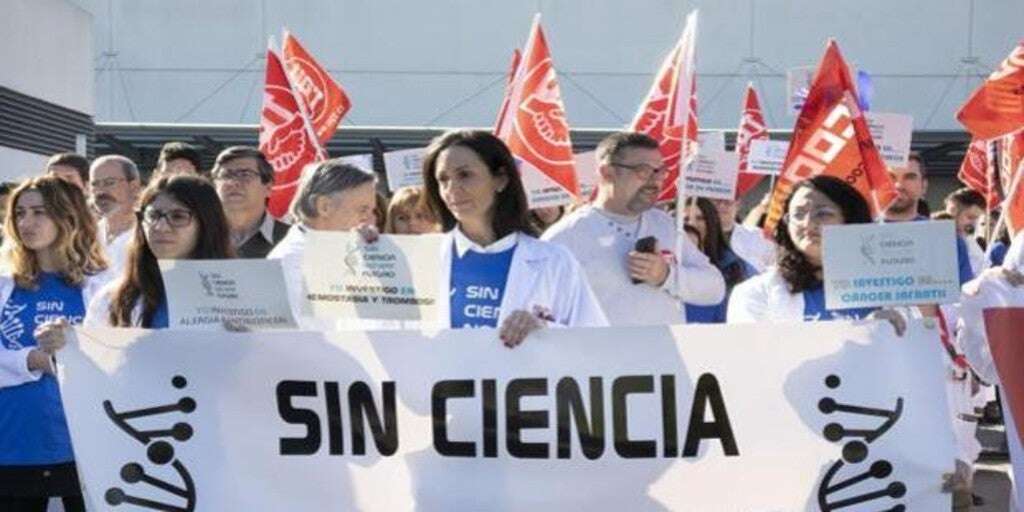 De los laboratorios a las calles: los científicos se rebelan contra la nueva Ley de Ciencia de Duque