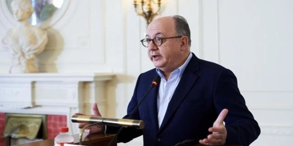 La patronal bancaria critica la «pena de telediario» por la apertura del expediente de Competencia