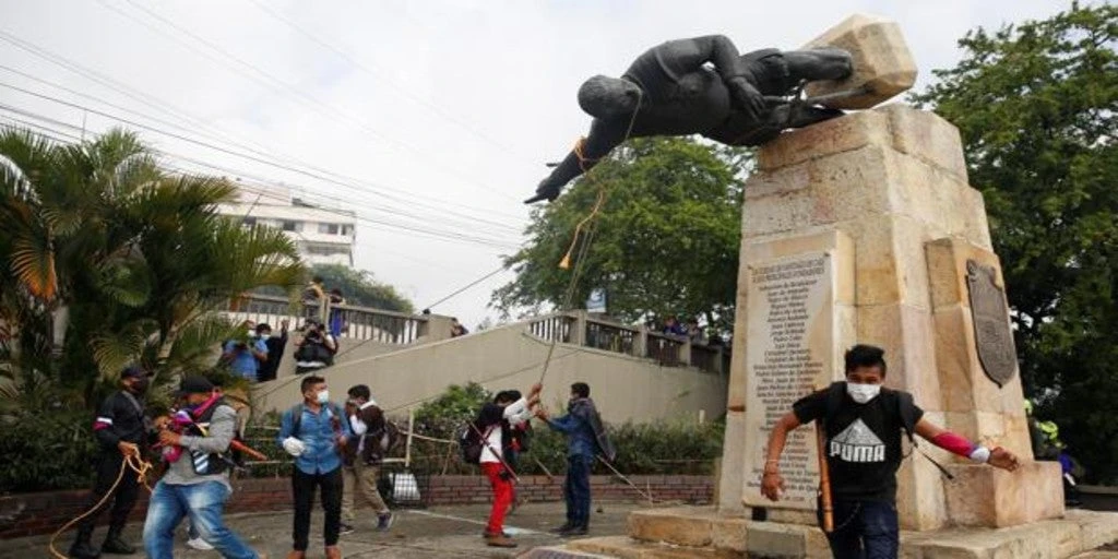 ColoNmbia: la furia indigenista golpea a un país con colón en su nombre