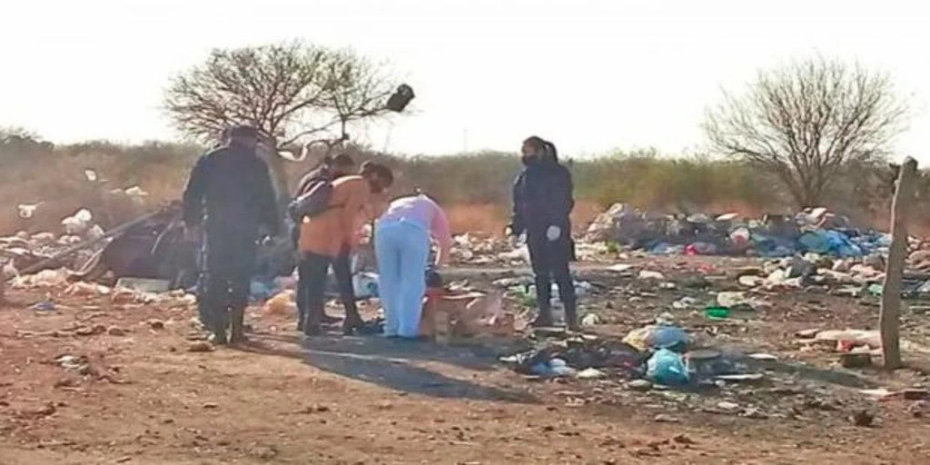 Hallan el cadáver de un bebé de seis días con síndrome de Down en un vertedero de Argentina
