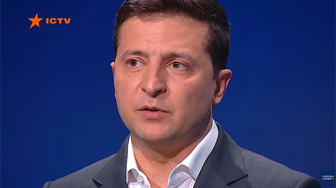 Президент розповів, як озвучував голові КС 