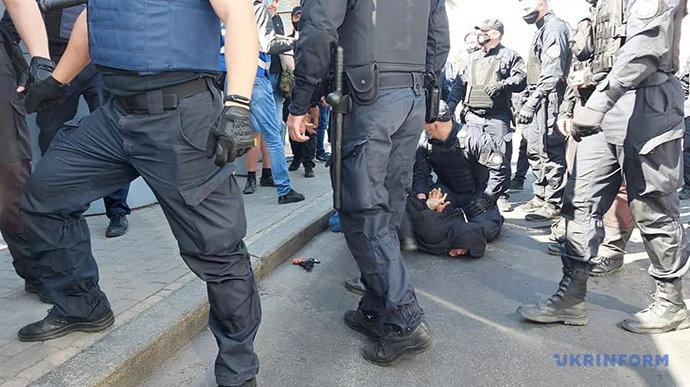 Під час Прайду в Запоріжжі затримали радикала, який дістав зброю