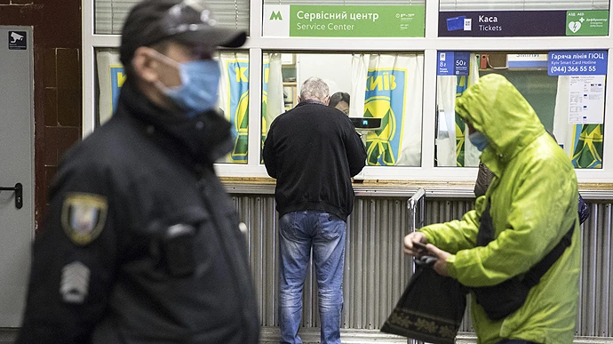 У Києві більше тисячі нових хворих на COVID за добу і 14 смертей