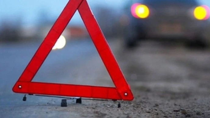 На Черкащині сталася ДТП з трьома автівками, є постраждалі та загиблий