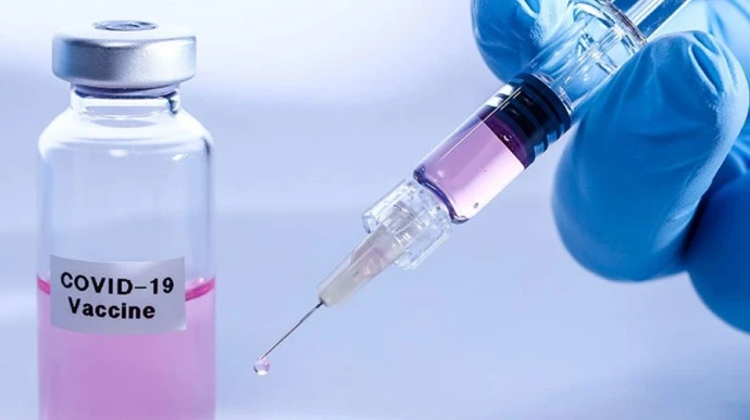 Першими безкоштовну вакцину від COVID отримають українські медики – Степанов