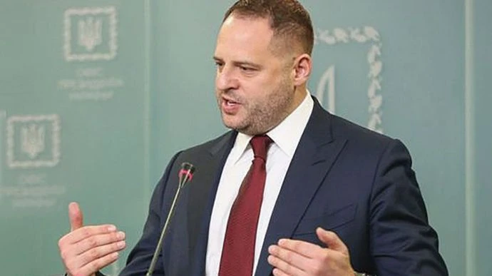 Єрмак заявив, вимушено поїхав у 