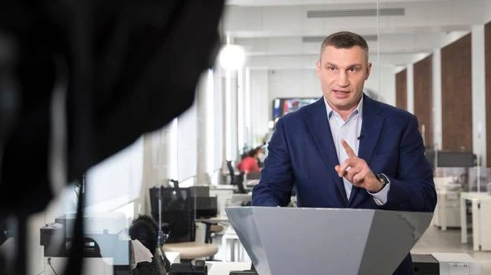 У Києві знову - плюс сотня хворих на коронавірус, все більше пацієнтів у важкому стані
