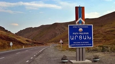 До будівлі уряду Вірменії увірвалися протестувальники, які незадоволені рішенням щодо Нагірного Карабаху