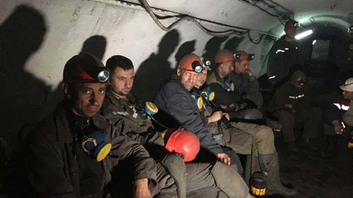 Гірники у Кривому Розі завершили страйк: були під землею майже 50 днів