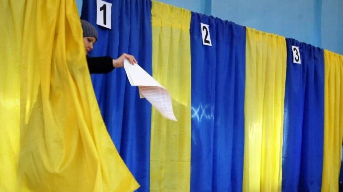 Для зміни місця голосування на виборах 2020 лишився тиждень: як це зробити