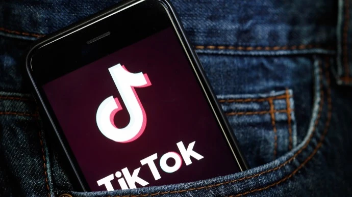 США можуть заборонити соцмережу TikTok – Трамп