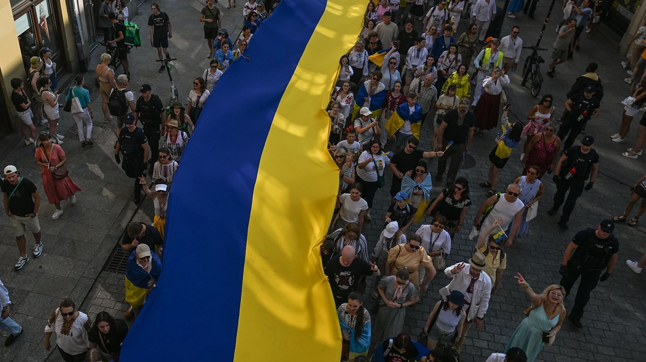 Опитування Gallup: Майже 70% українців хочуть найшвидшого закінчення війни шляхом переговорів