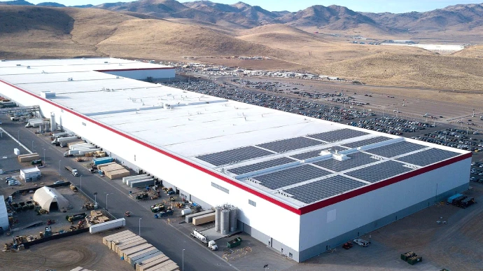Працівник Tesla відмовився від мільйона доларів і здав російського хакера ФБР