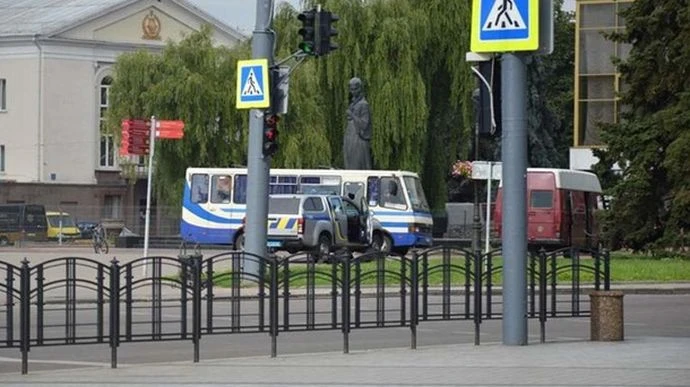 З'явилося відео, як луцький терорист потрапив до автобусу
