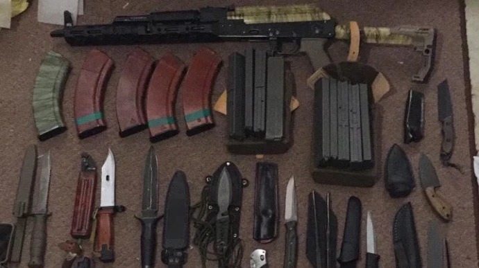 СБУ затримала в Києві організатора міжнародної банди торгівців зброєю