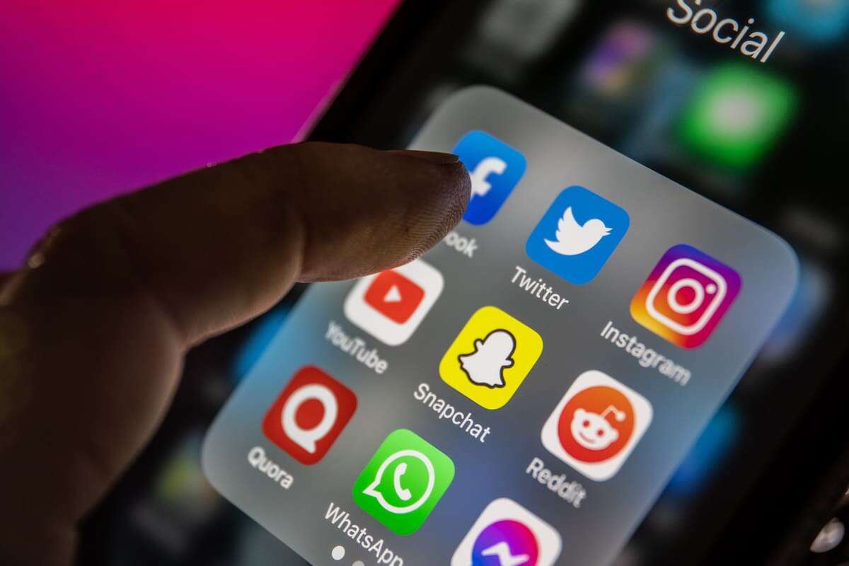 Usar redes sociales puede prevenir la depresión en personas mayores