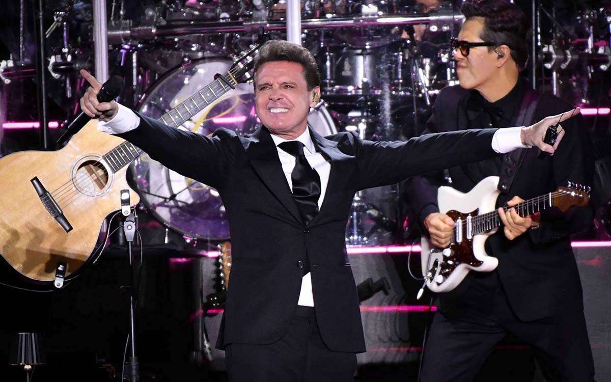 Luis Miguel triunfa en su primera noche en el Estadio GNP