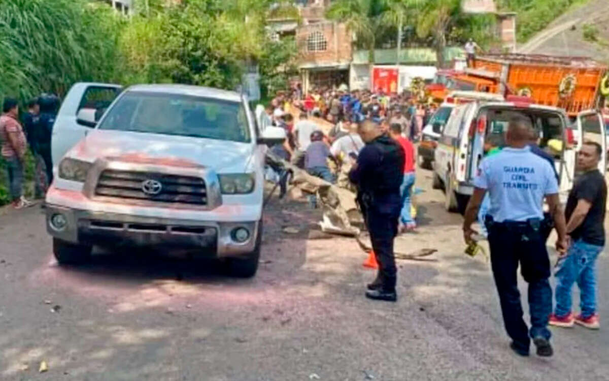 Cortejo fúnebre en Michoacán termina en tragedia por explosión de pirotecnia