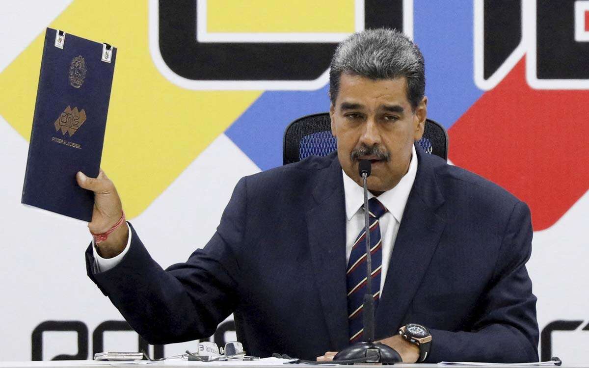 Maduro condecorará a 21 sancionados por Estados Unidos por ‘fraude electoral’