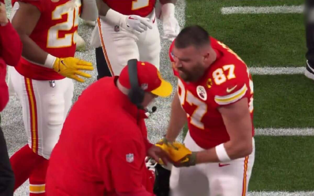 Tom Brady habla sobre empujón de Travis Kelce a entrenador de Chiefs | Video