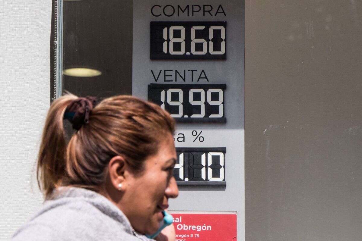 Peso se acerca a 20 por dólar por nerviosismo de inversionistas ante reforma judicial