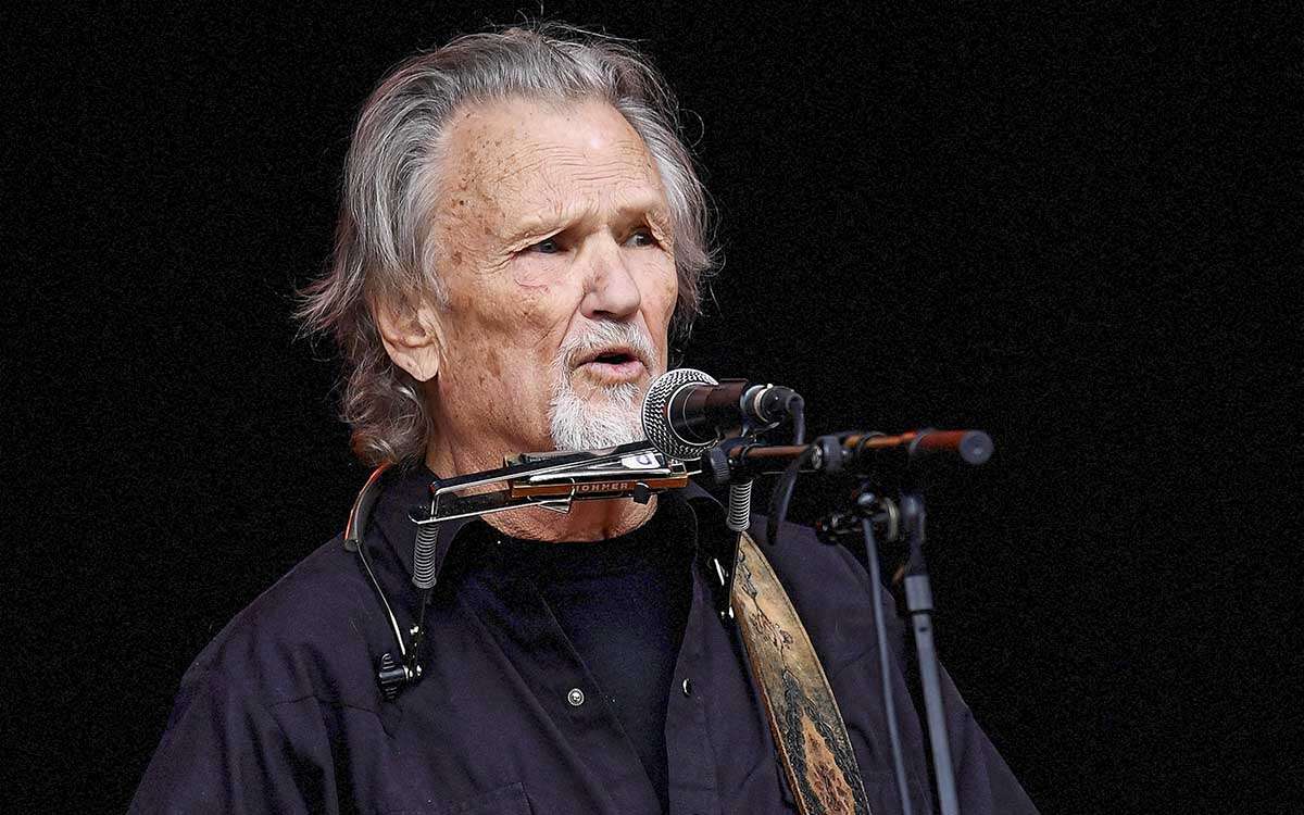 Muere el actor y leyenda de la música country Kris Kristofferson a los 88 años