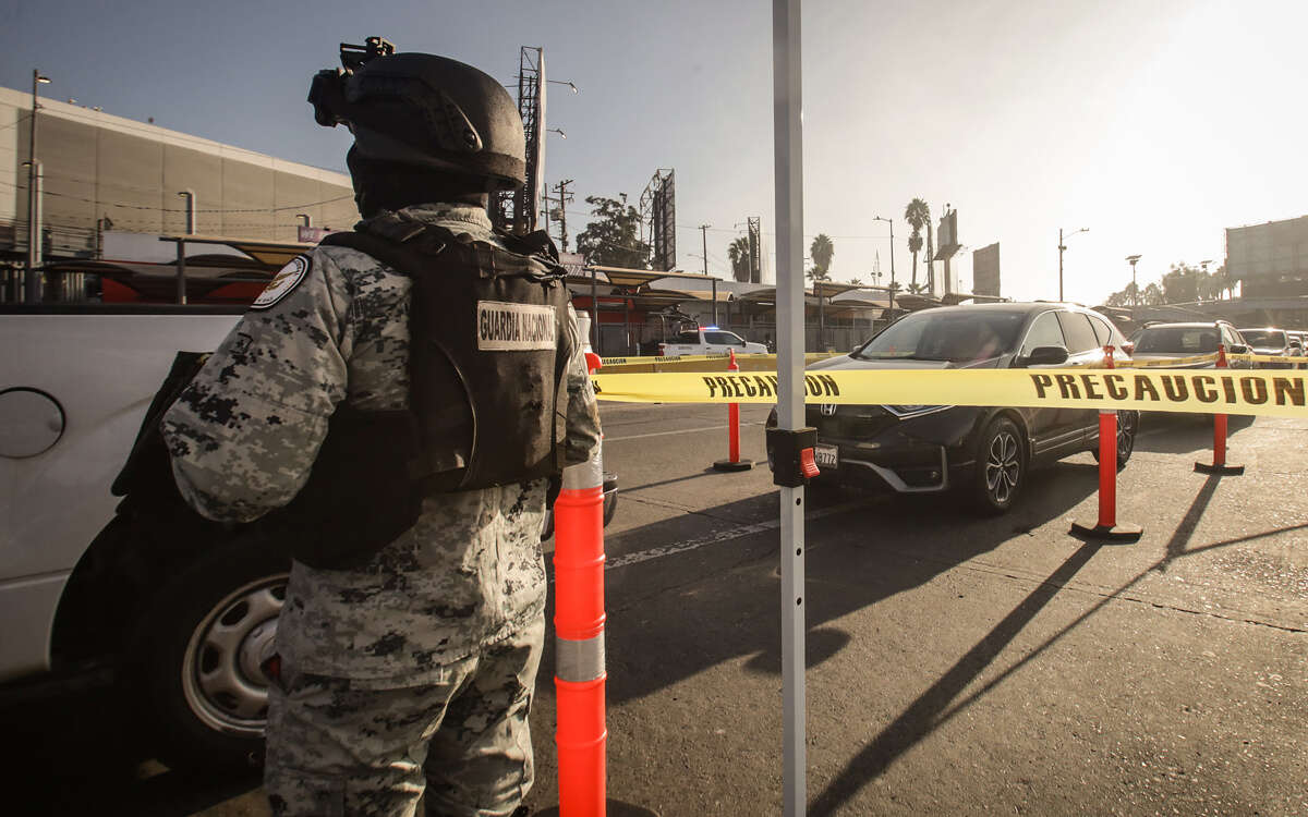 Tras amenazas de Trump, refuerzan vigilancia en garitas de Tijuana