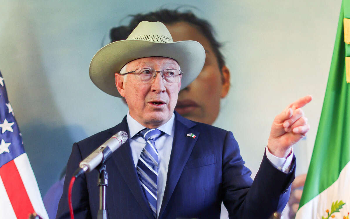 ‘La estrategia de abrazos no balazos, no funcionó’: Ken Salazar