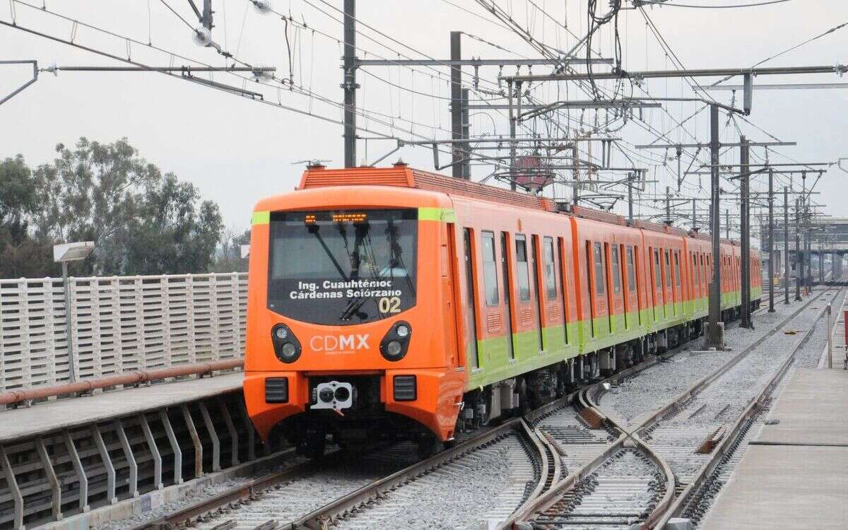 Metro CDMX | Usuarios reportan humo en vagón de la línea B