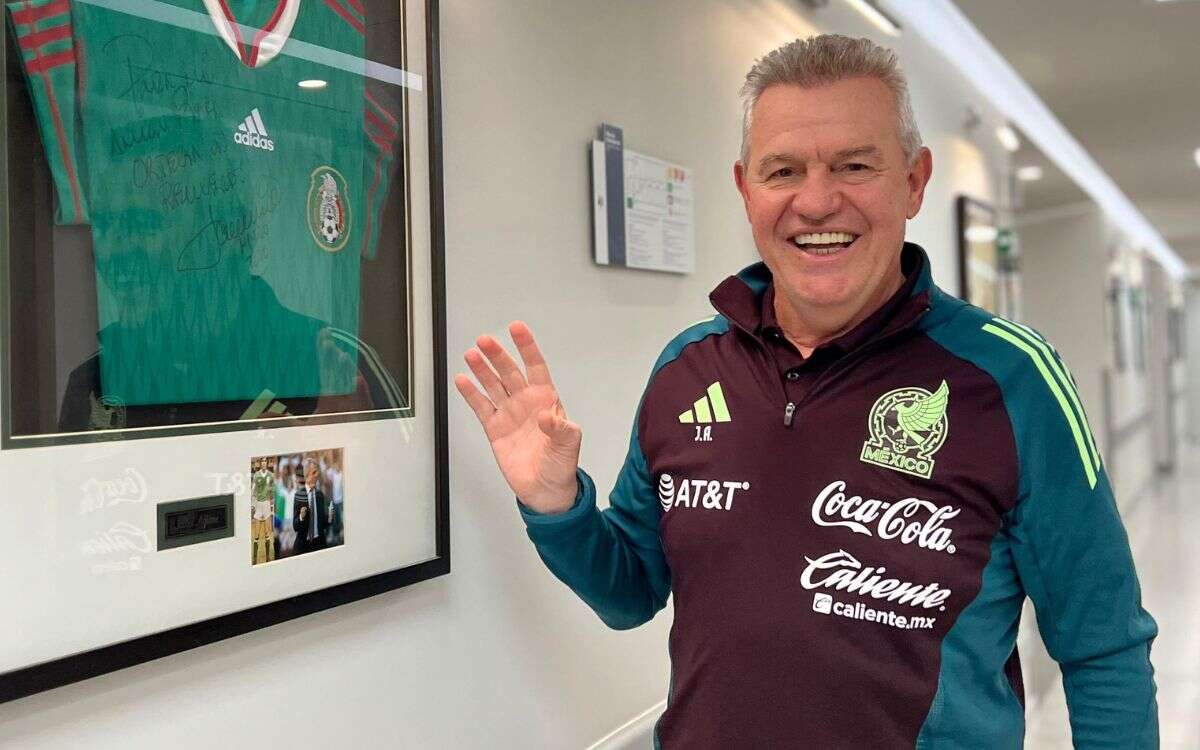 ‘No sean chismosos’: Javier Aguirre desmiente hospitalización de urgencia